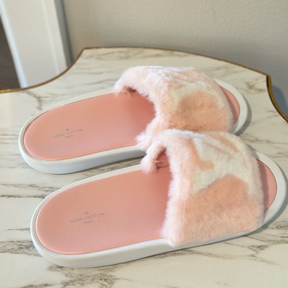 Louis Vuitton Sunbath Mule - Picture 6 of 9